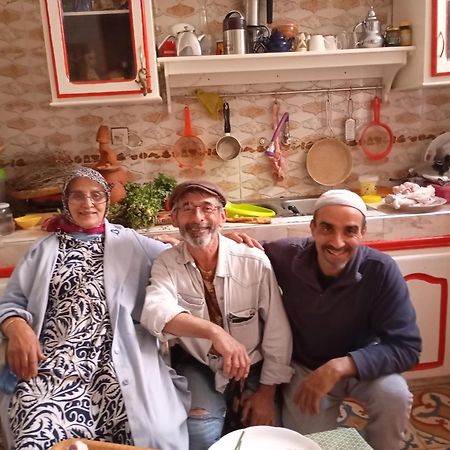 Maison D Hotes Tioute Chez Abdelmajid Buitenkant foto