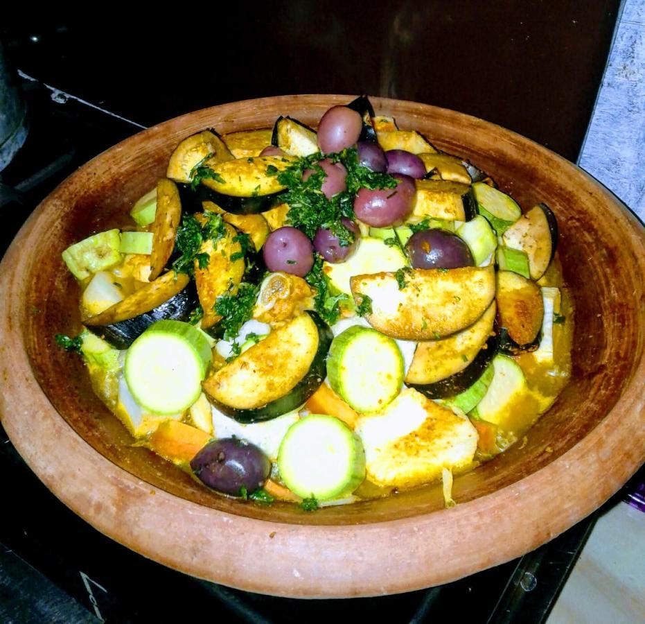 Maison D Hotes Tioute Chez Abdelmajid Buitenkant foto